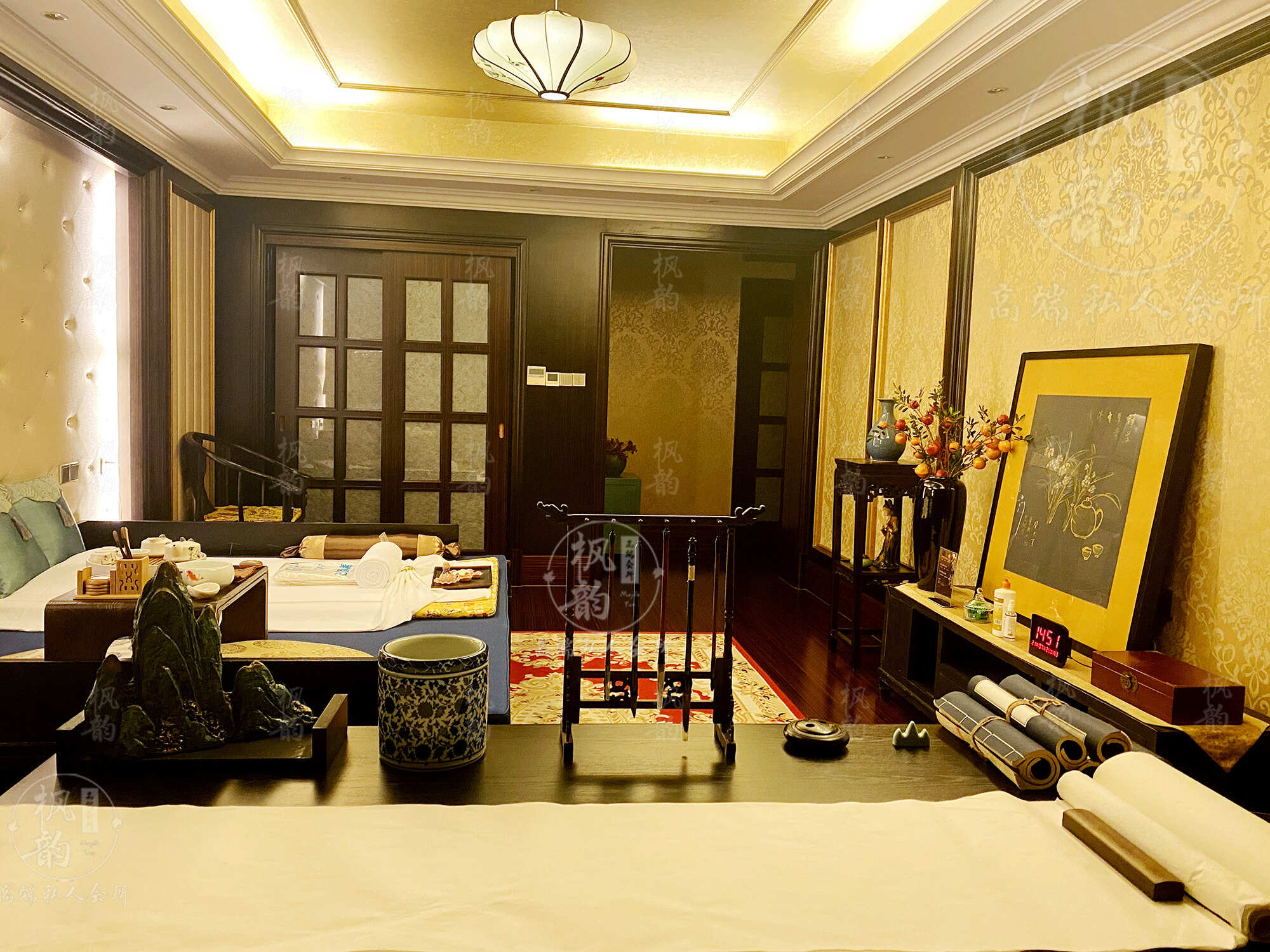 珠海广州宝安区大型会馆,店内装修的很好,服务态度也好